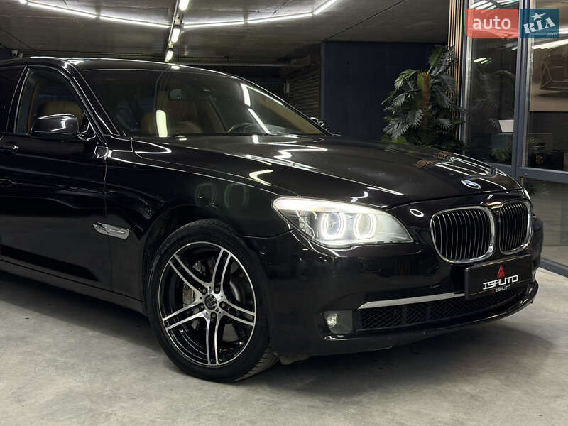 Седан BMW 7 Series 2010 в Одессе