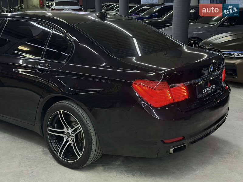 Седан BMW 7 Series 2010 в Одессе