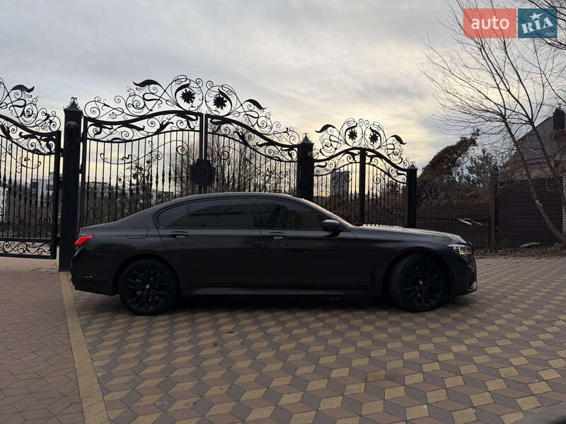 Седан BMW 7 Series 2019 в Киеве фото 5 Седан BMW 7 Series 2019 в Киеве