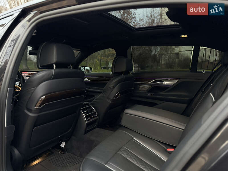 Седан BMW 7 Series 2019 в Киеве фото 10 Седан BMW 7 Series 2019 в Киеве