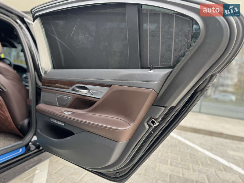 Седан BMW 7 Series 2016 в Рівному