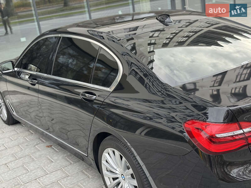 Седан BMW 7 Series 2016 в Рівному
