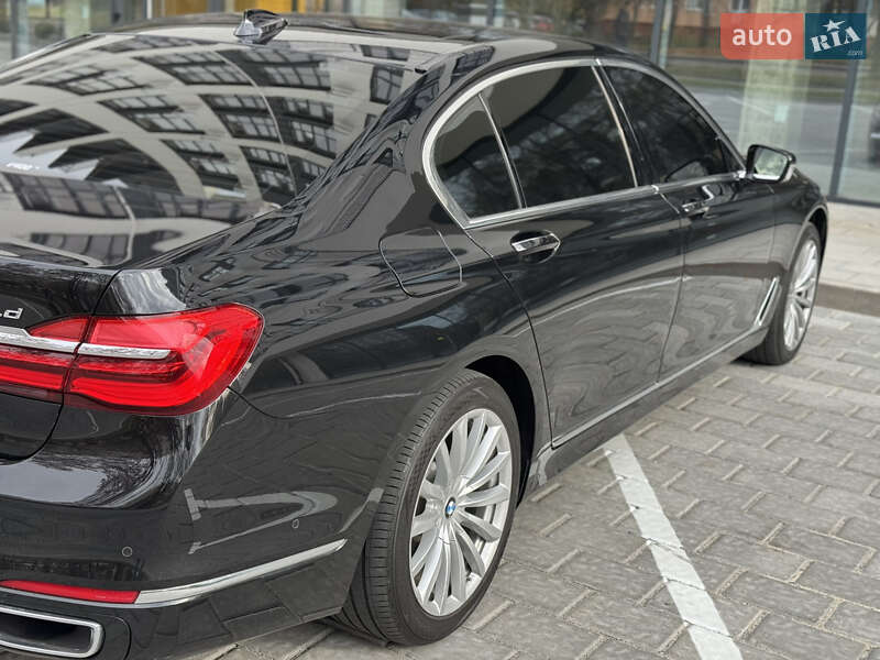 Седан BMW 7 Series 2016 в Рівному