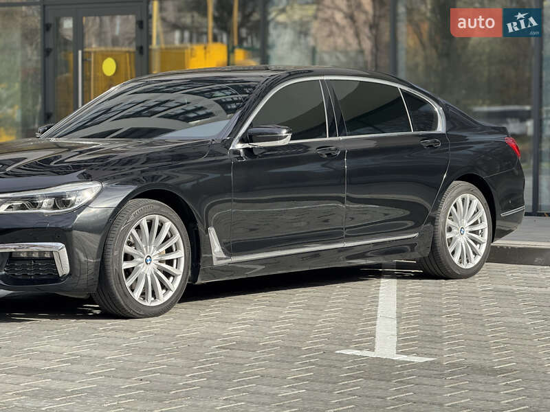 Седан BMW 7 Series 2016 в Рівному
