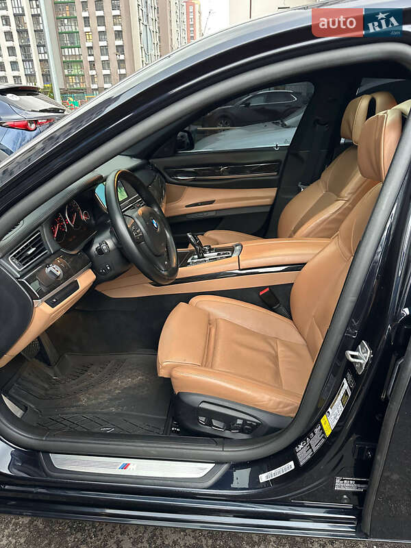 Седан BMW 7 Series 2013 в Киеве