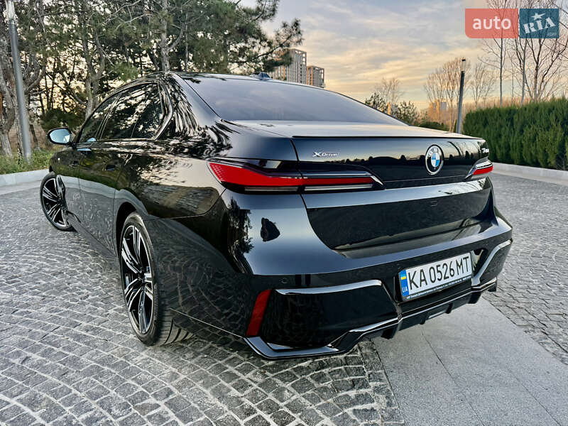 Седан BMW 7 Series 2024 в Днепре