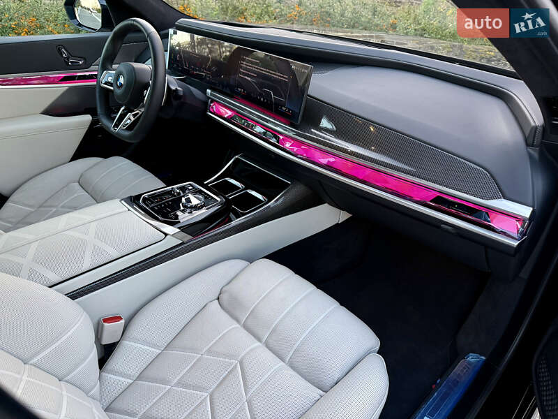 Седан BMW 7 Series 2024 в Днепре