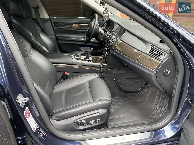 Седан BMW 7 Series 2014 в Киеве