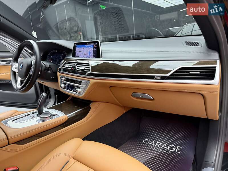 Седан BMW 7 Series 2020 в Киеве