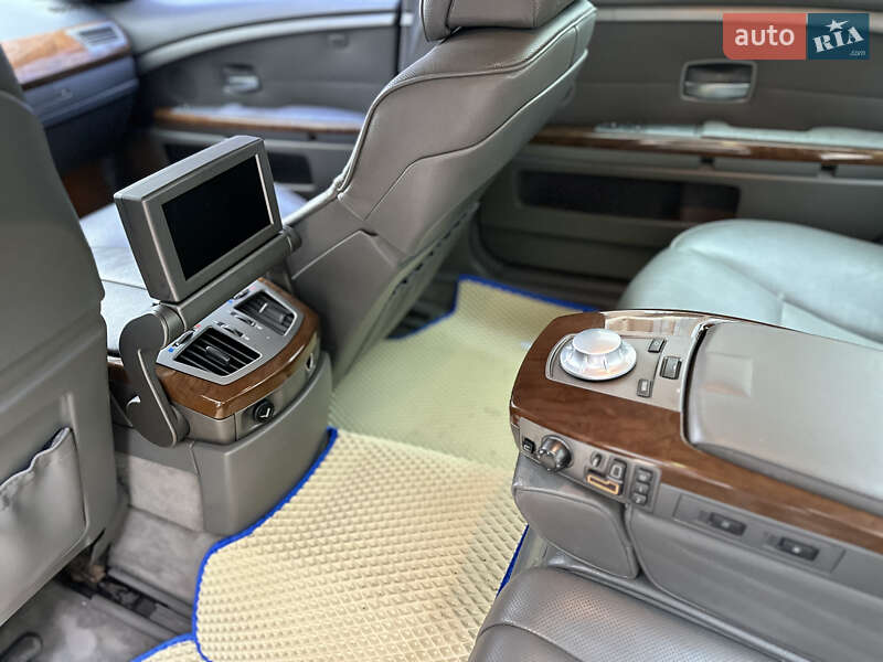 Седан BMW 7 Series 2004 в Тернополе