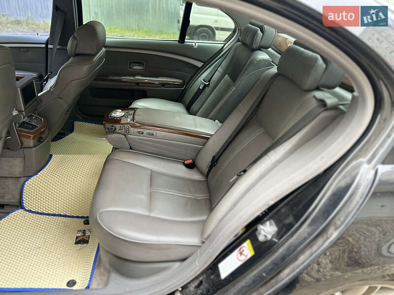 Седан BMW 7 Series 2004 в Тернополе