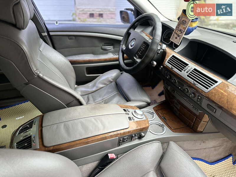 Седан BMW 7 Series 2004 в Тернополе