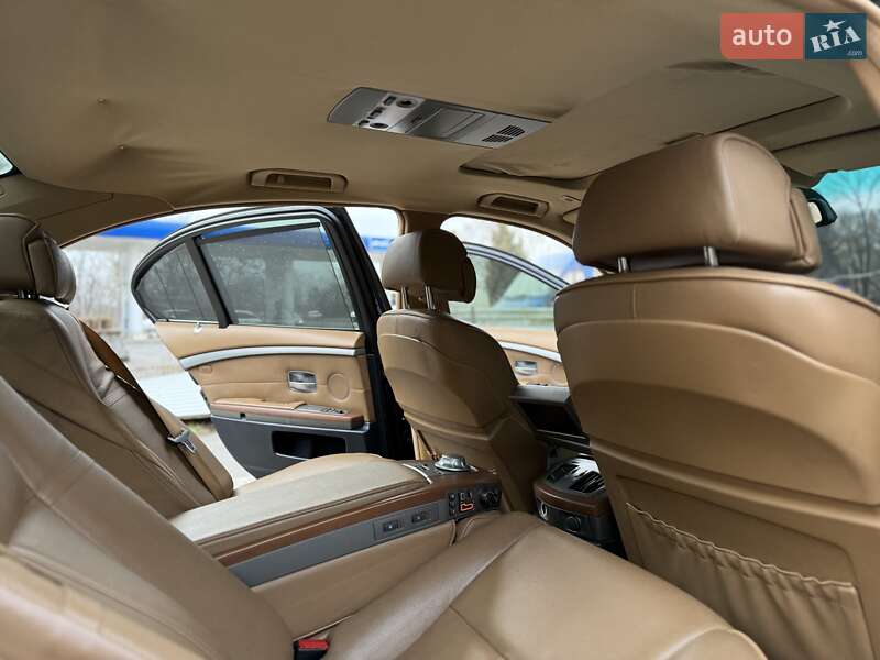 Седан BMW 7 Series 2003 в Хмельницком