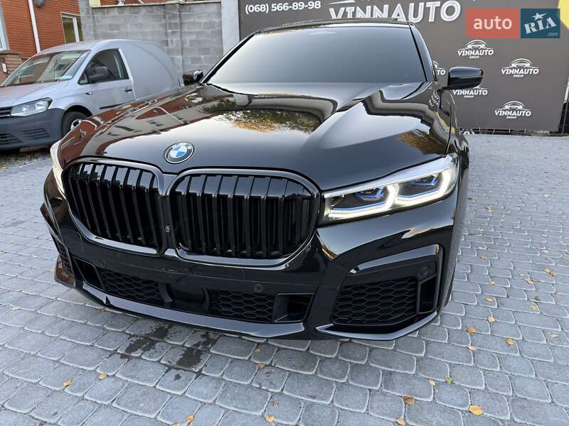 Седан BMW 7 Series 2021 в Виннице