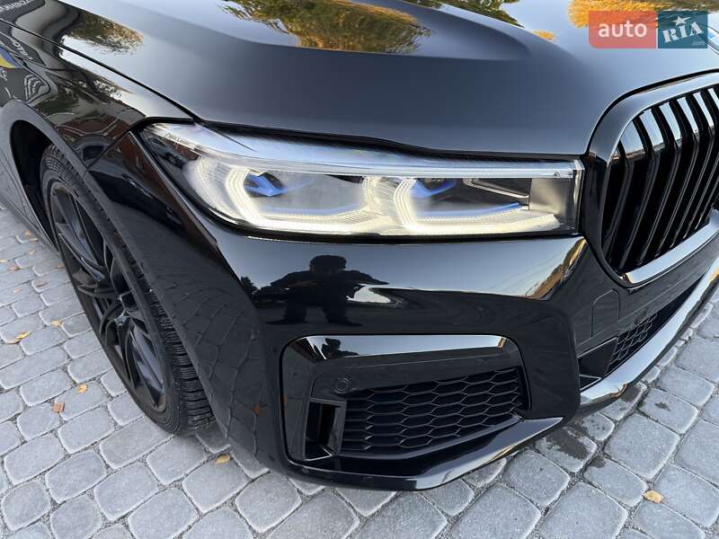Седан BMW 7 Series 2021 в Виннице