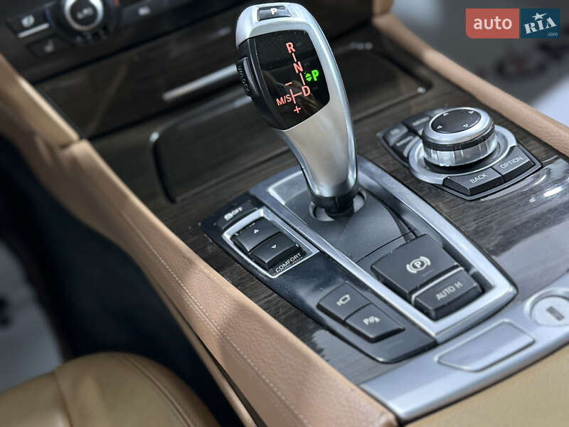 Седан BMW 7 Series 2011 в Одессе