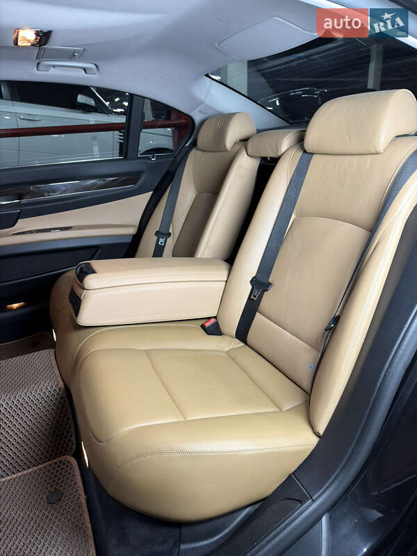 Седан BMW 7 Series 2011 в Одессе