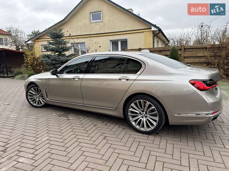 Седан BMW 7 Series 2020 в Нововолинську фото 8 Седан BMW 7 Series 2020 в Нововолинську