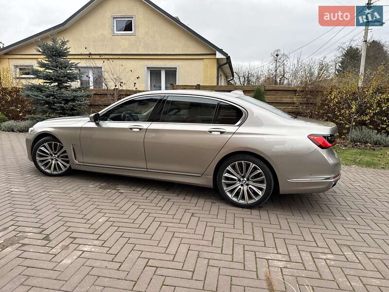 Седан BMW 7 Series 2020 в Нововолинську фото 10 Седан BMW 7 Series 2020 в Нововолинську