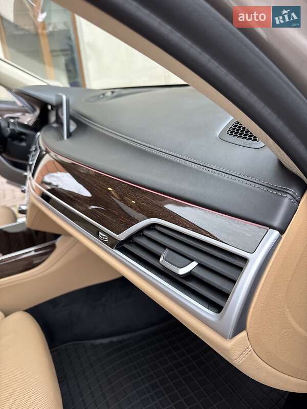 Седан BMW 7 Series 2020 в Нововолинську фото 36 Седан BMW 7 Series 2020 в Нововолинську