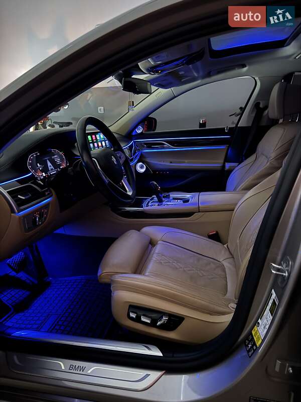 Седан BMW 7 Series 2020 в Нововолинську фото 49 Седан BMW 7 Series 2020 в Нововолинську