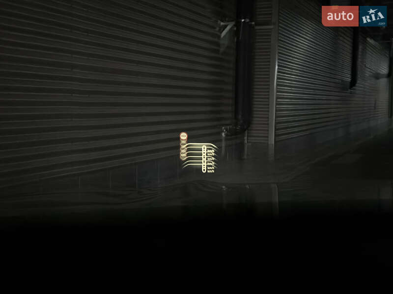 Седан BMW 7 Series 2018 в Киеве фото 43 Седан BMW 7 Series 2018 в Киеве