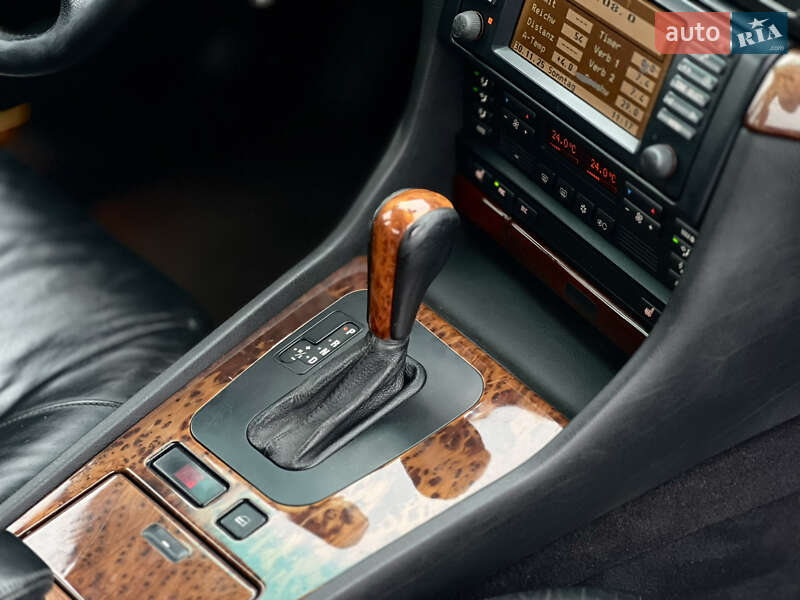 Седан BMW 7 Series 2001 в Виннице