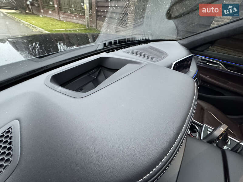 Седан BMW 7 Series 2022 в Києві