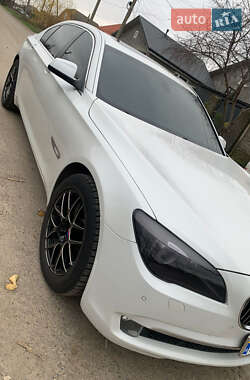 Седан BMW 7 Series 2010 в Измаиле