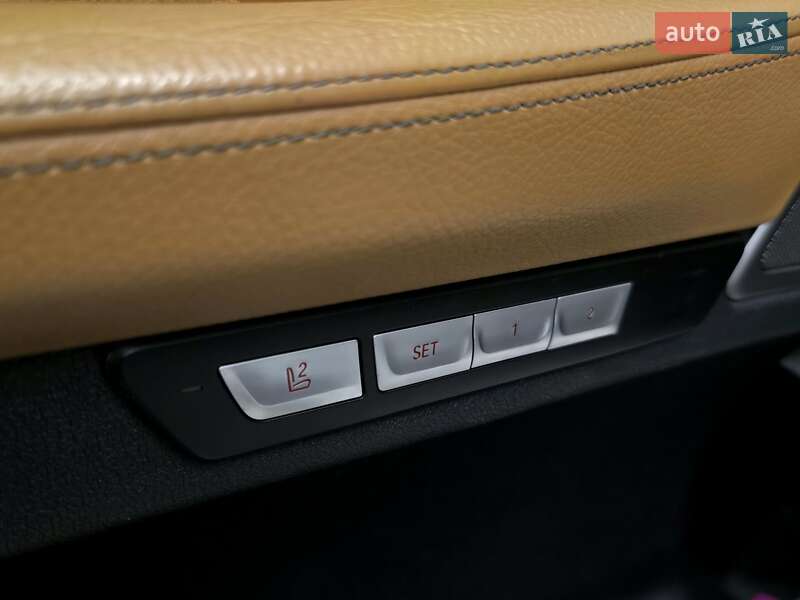 Седан BMW 7 Series 2015 в Николаеве