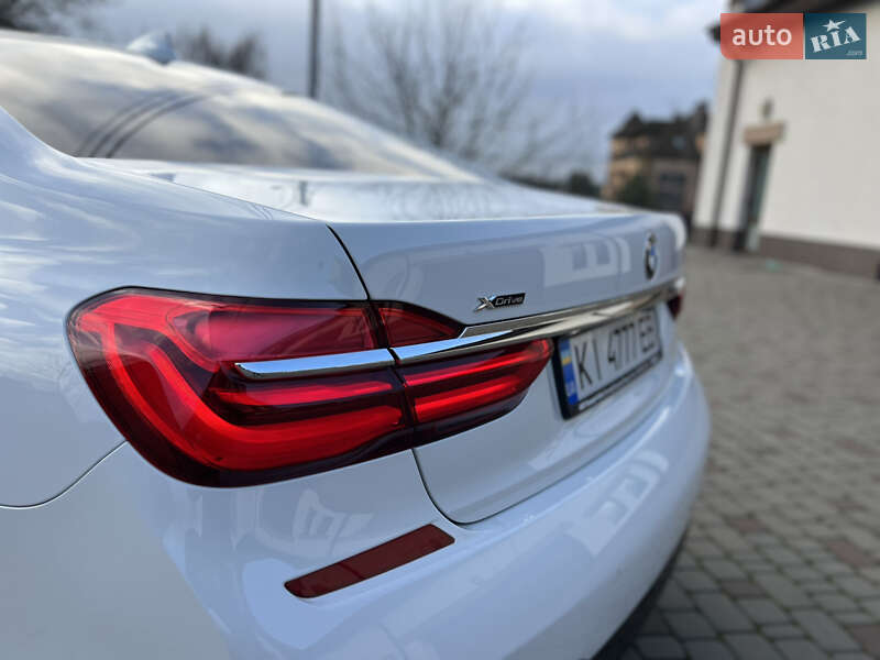 Седан BMW 7 Series 2016 в Киеве фото 10 Седан BMW 7 Series 2016 в Киеве