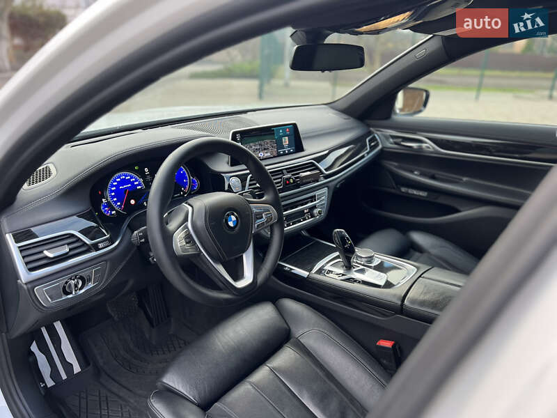 Седан BMW 7 Series 2016 в Киеве фото 35 Седан BMW 7 Series 2016 в Киеве