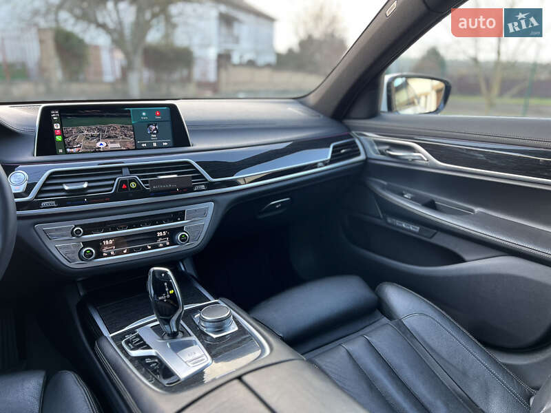 Седан BMW 7 Series 2016 в Киеве фото 43 Седан BMW 7 Series 2016 в Киеве