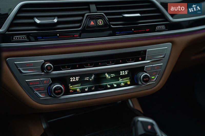 Седан BMW 7 Series 2020 в Черновцах фото 37 Седан BMW 7 Series 2020 в Черновцах