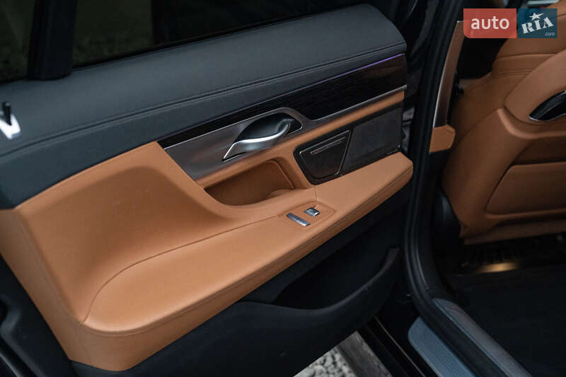 Седан BMW 7 Series 2020 в Черновцах фото 50 Седан BMW 7 Series 2020 в Черновцах