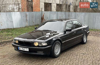 Седан BMW 7 Series 2001 в Шептицькому