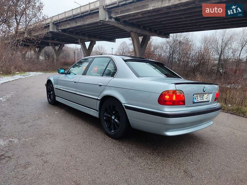 Седан BMW 7 Series 1997 в Дніпрі