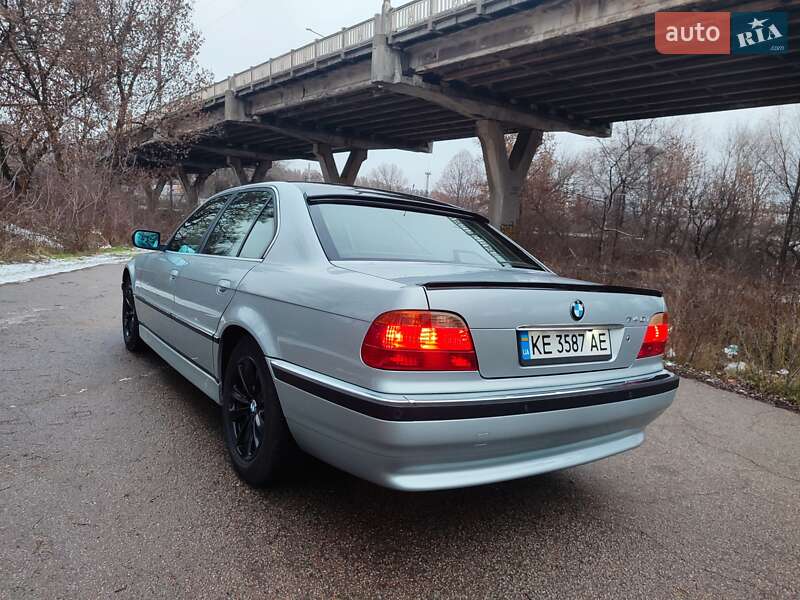 Седан BMW 7 Series 1997 в Дніпрі