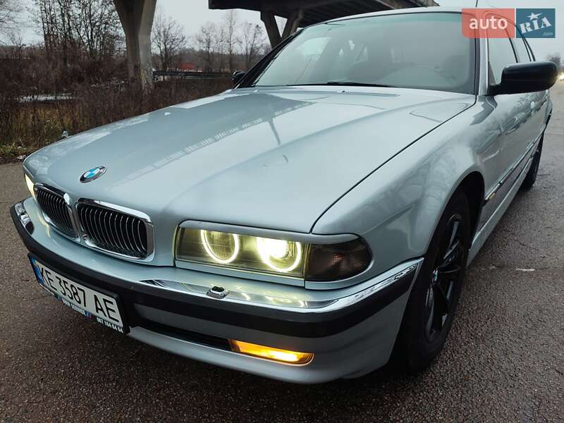 Седан BMW 7 Series 1997 в Дніпрі