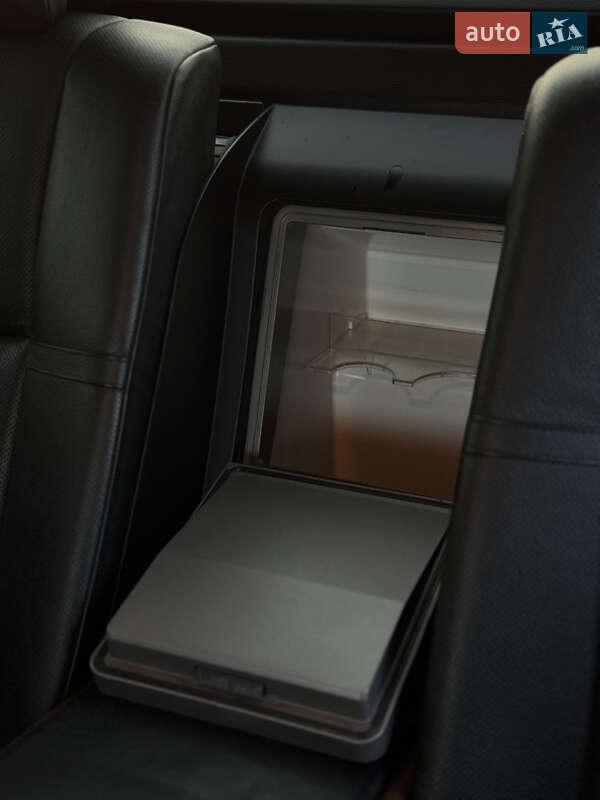 Седан BMW 7 Series 2005 в Тернополі