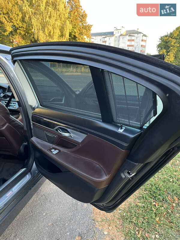 Седан BMW 7 Series 2016 в Підволочиську фото 10 Седан BMW 7 Series 2016 в Підволочиську