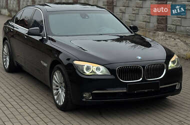 Седан BMW 7 Series 2009 в Ровно