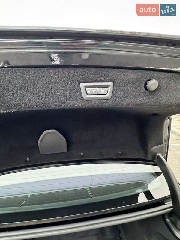 Седан BMW 7 Series 2019 в Виннице