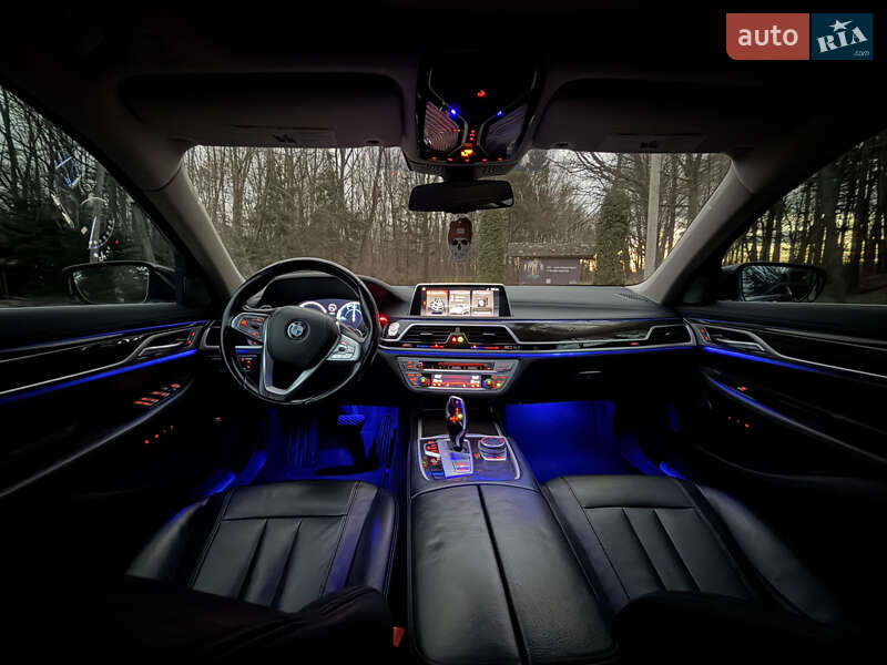 Седан BMW 7 Series 2018 в Трускавці