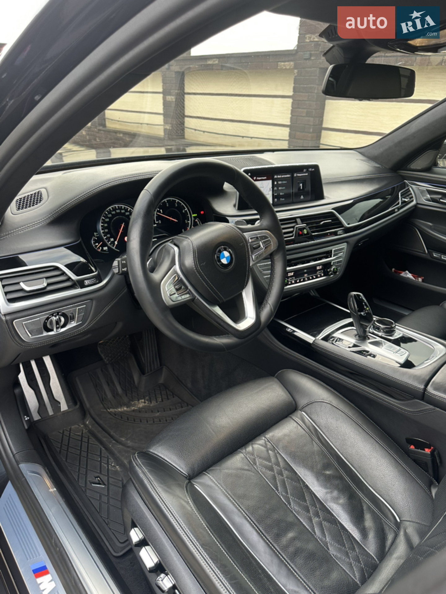 2017 BMW 7er - мініатюра 16