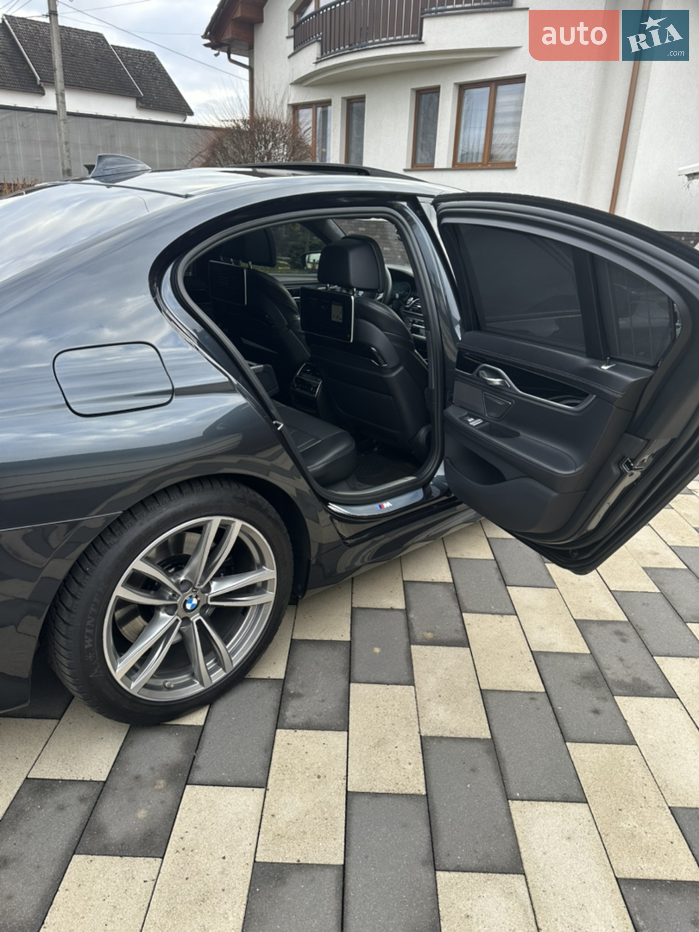 2017 BMW 7er - мініатюра 38