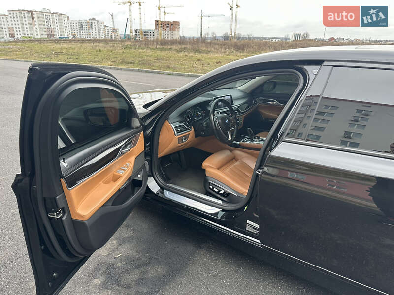 Седан BMW 7 Series 2017 в Виннице
