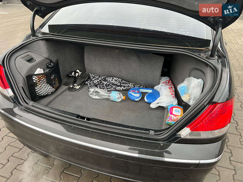 Седан BMW 7 Series 2006 в Стрию