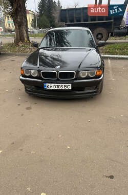 Седан BMW 7 Series 2000 в Кривом Роге