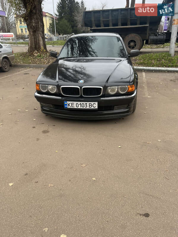 Седан BMW 7 Series 2000 в Кривому Розі